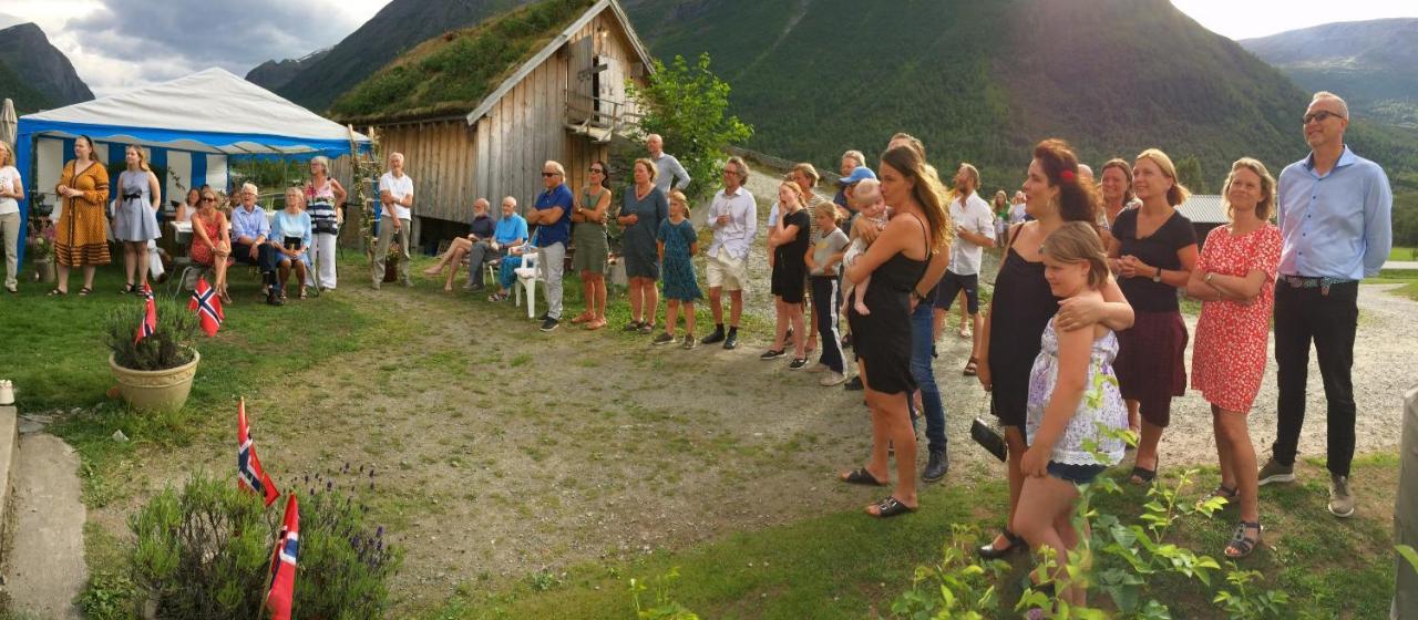 Overvoll Farm Stranda  Exterior photo
