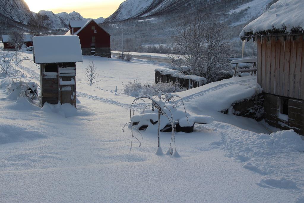 Overvoll Farm Stranda  Exterior photo